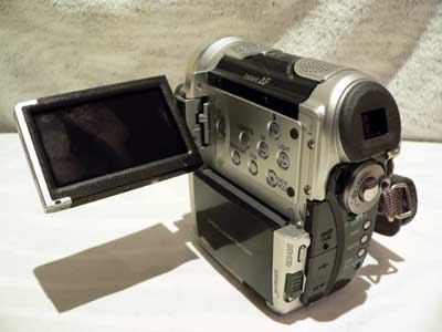 http://www.magazinevideo.com/images/tests/test-HV10/vue-arriere.jpg