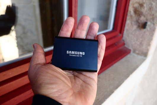 Test SSD externe Samsung T5 / T7 contre Sandisk Extreme V2 - Test