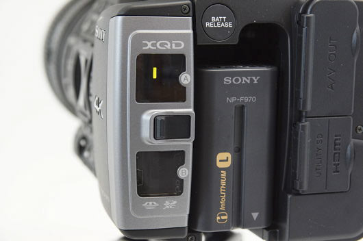 Sony FDR-AX1