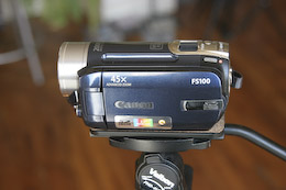 Canon FS100