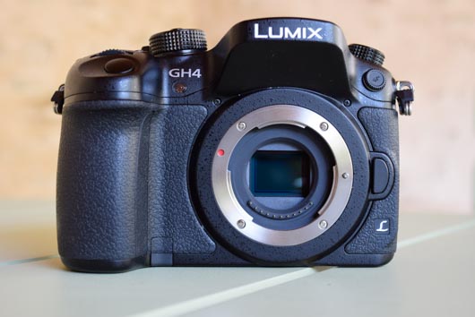 Lumix GH4