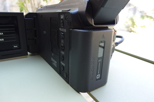 Sony HDR-PJ810