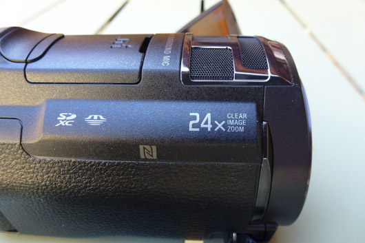 Sony HDR-PJ810