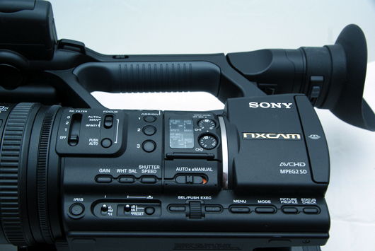 Sony HXR-NX5 - AVCHD