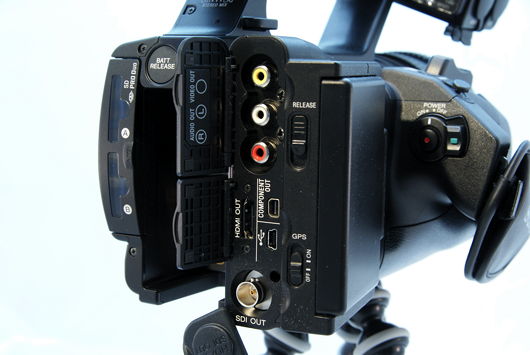 Sony HXR-NX5 - AVCHD