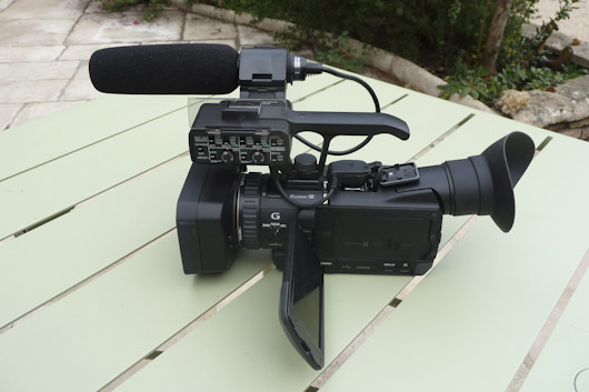 Sony HXR-NX70