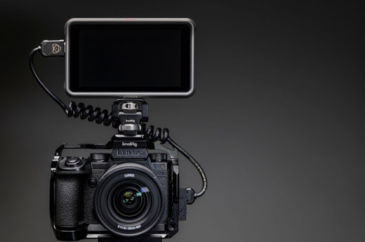 lumix atomos