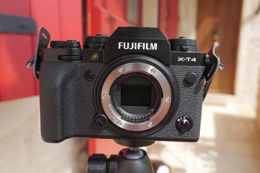 Fujifilm X-T4 : meilleur prix, test et actualités - Les Numériques