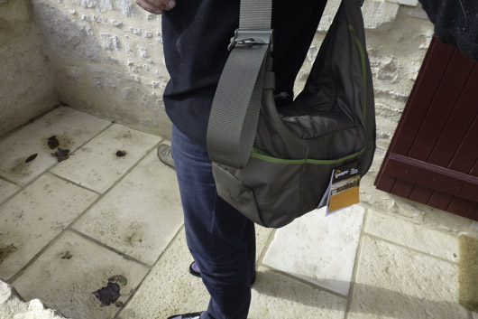 lowepro sling