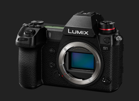 Lumix DC-S1